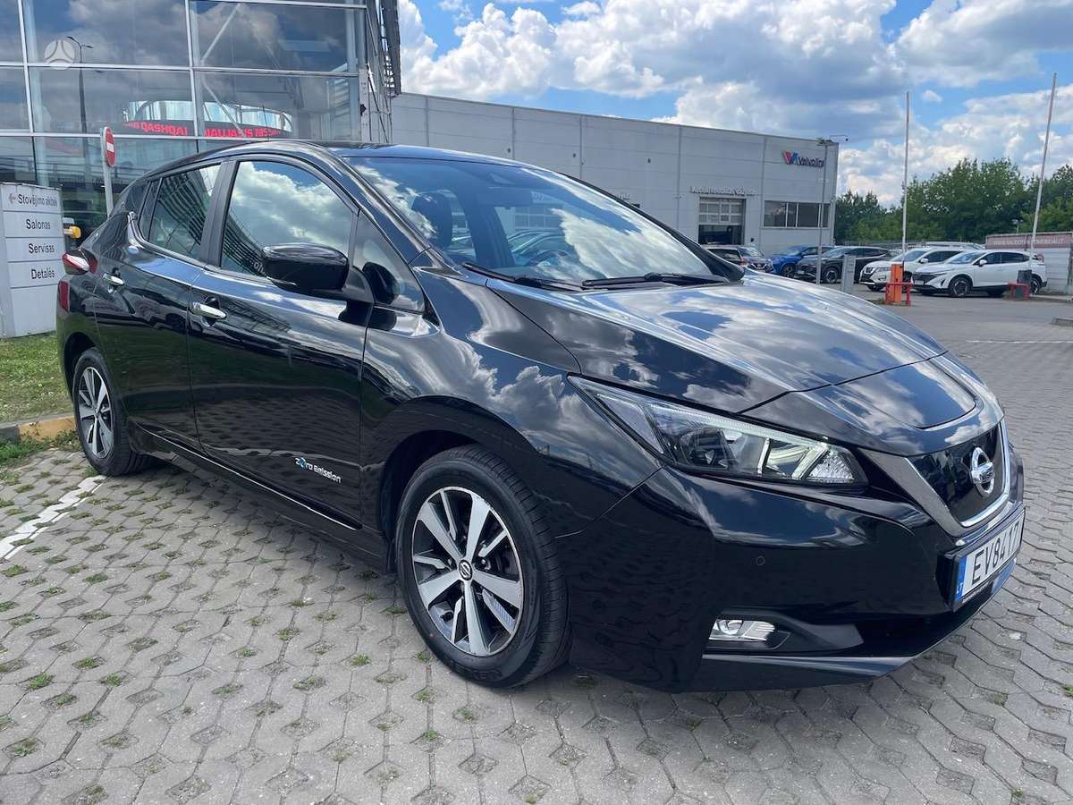 Nissan Leaf, 40 кВт·ч, Хэтчбек