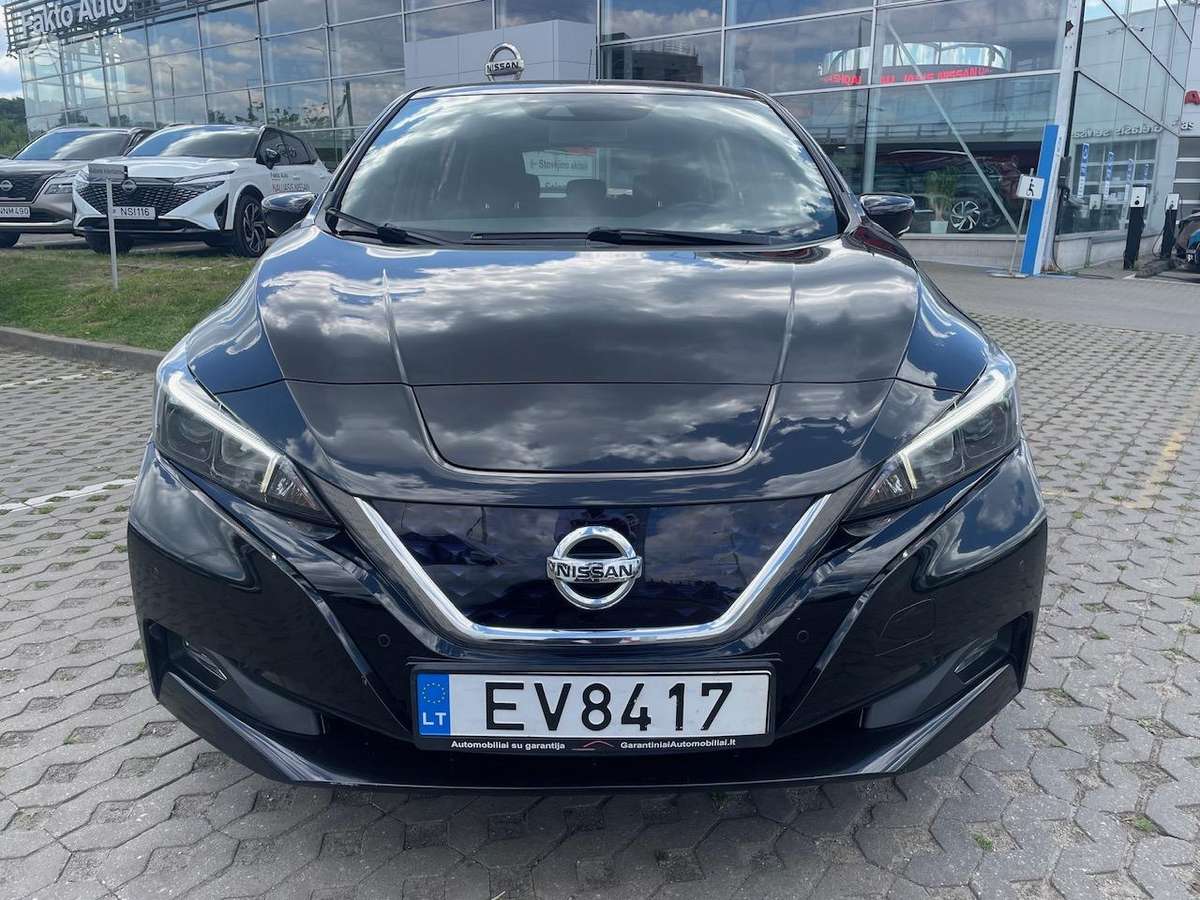 Nissan Leaf, 40 кВт·ч, Хэтчбек