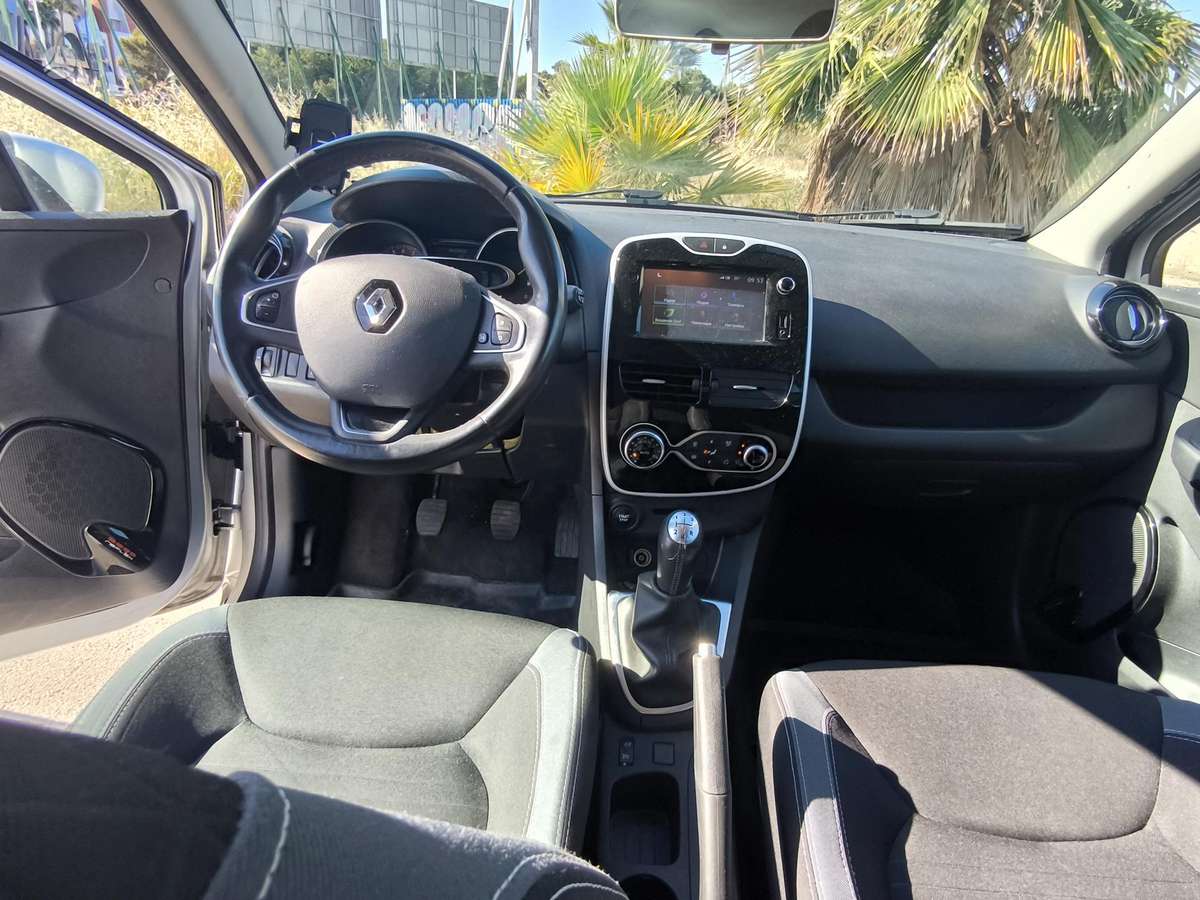 Renault Clio - 8