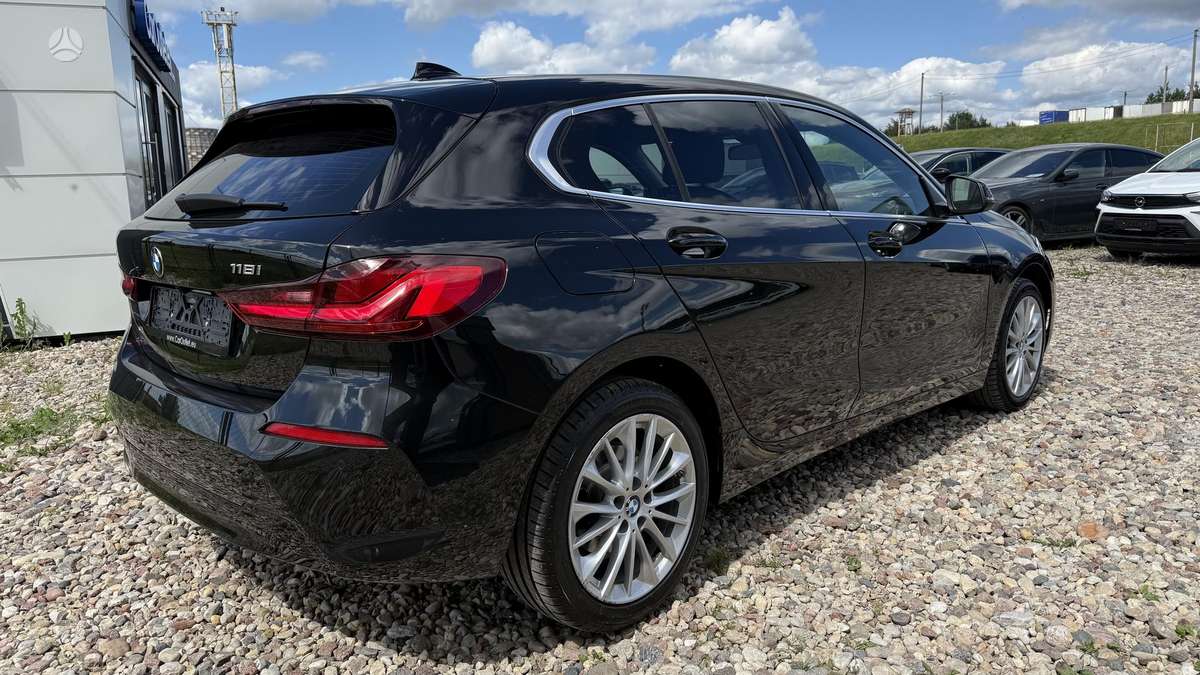 BMW 118, 1.5 l., hatchback