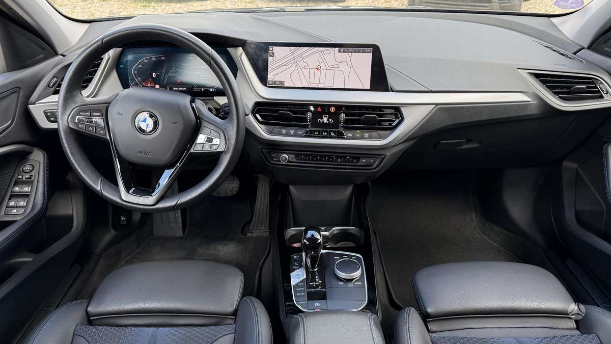 BMW 118, 1.5 l., hatchback