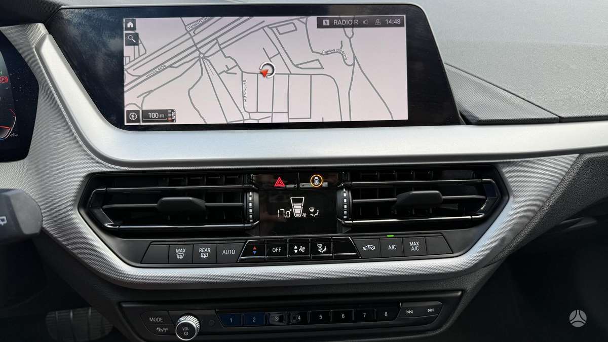 BMW 118, 1.5 l., hatchback