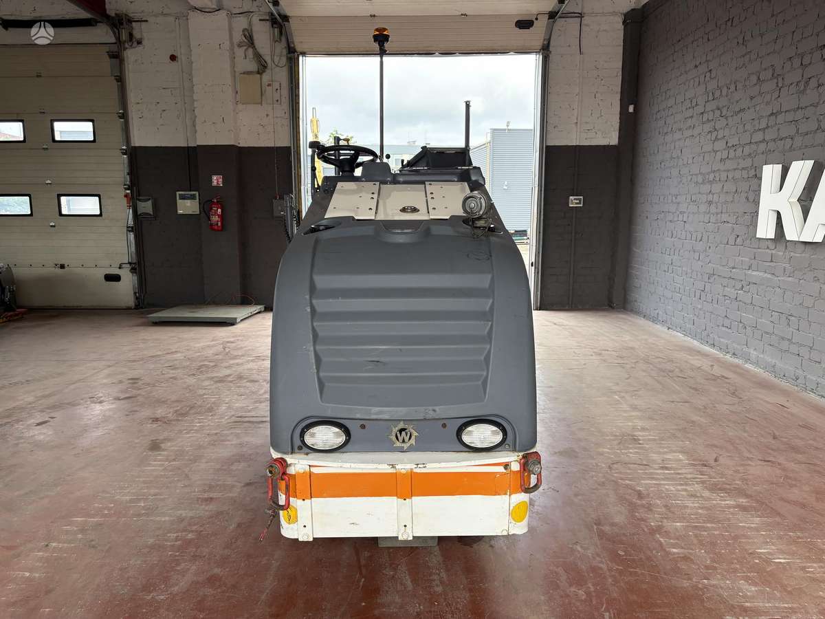 Wirtgen W35, paving machinery
