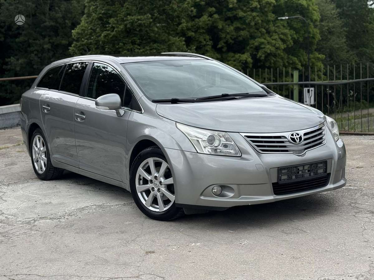Toyota Avensis - 9