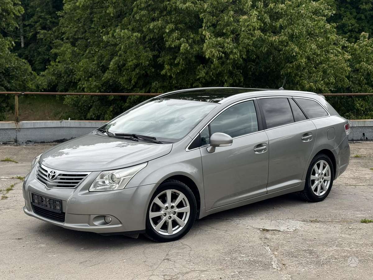 Toyota Avensis - 12