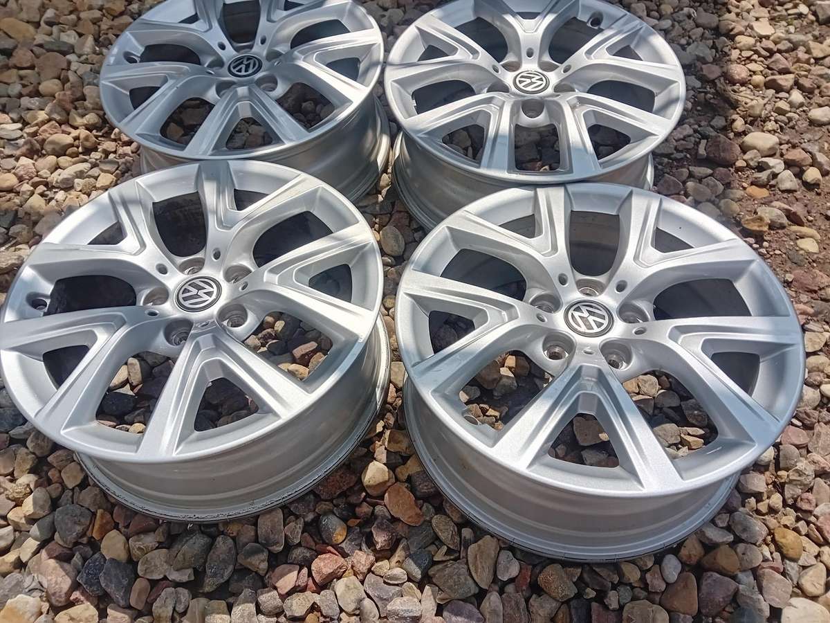 Volkswagen, light alloy, R17