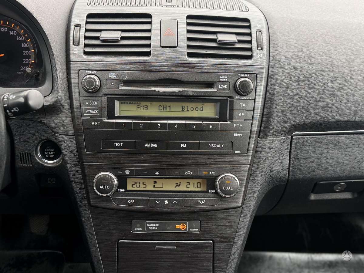 Toyota Avensis - 7