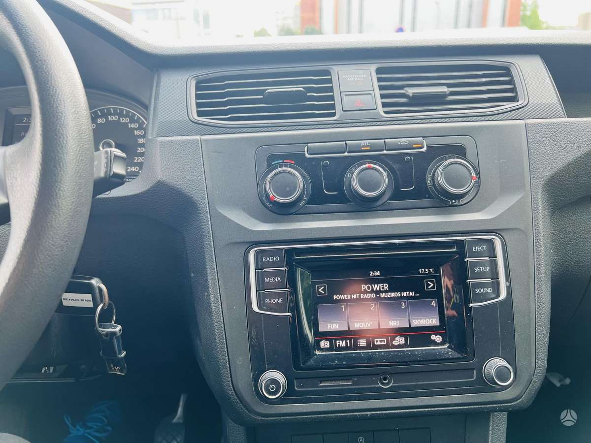 Volkswagen Caddy - 12