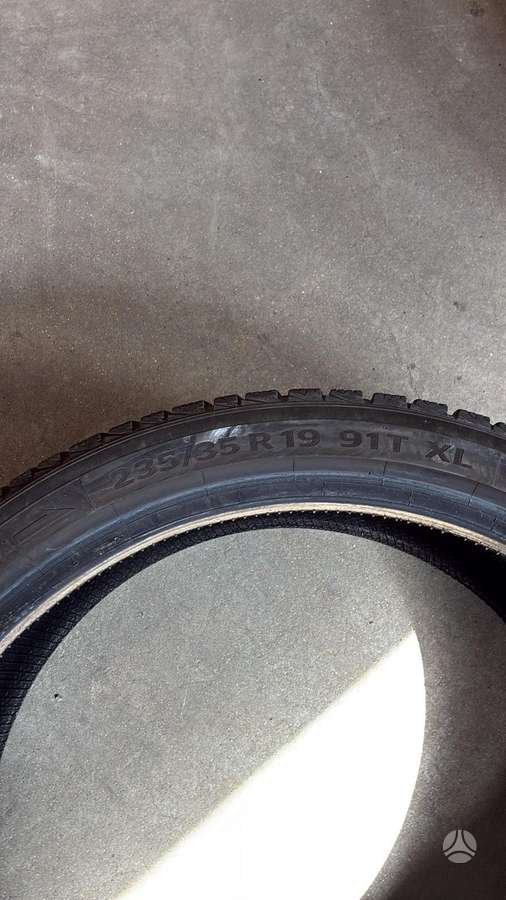 Continental VikingContact7, universalios 235/35 R17