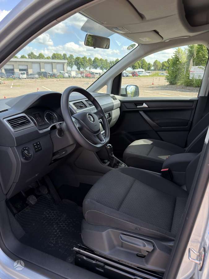 Volkswagen Caddy Maxi, 2.0 l., Минивэн