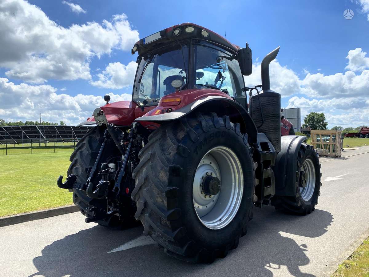 Case-IH Magnum 340, traktoriai