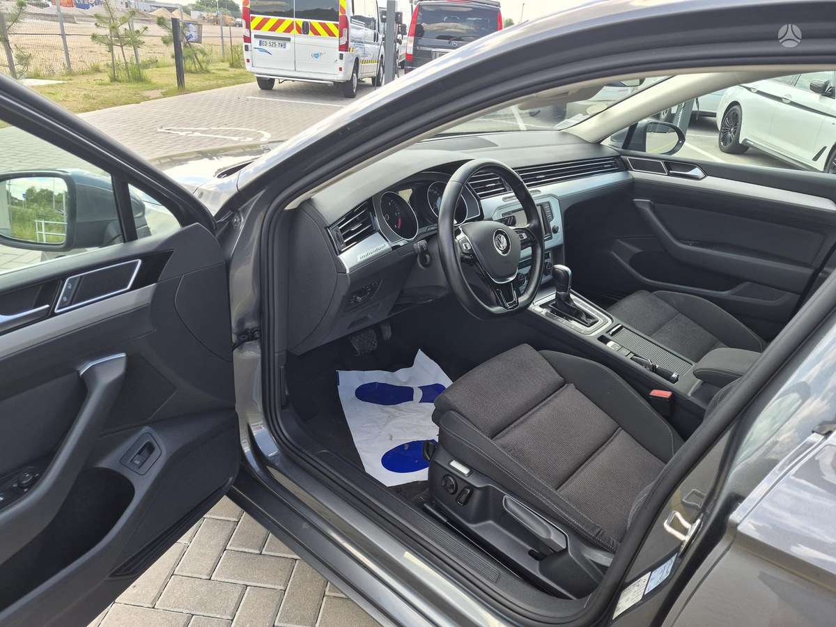 Volkswagen Passat, 1.6 l., Универсал