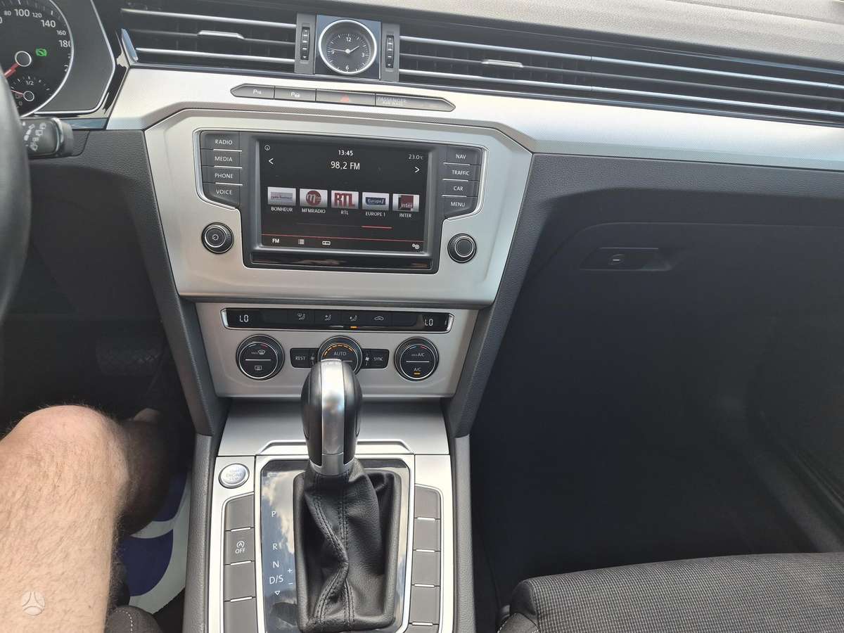 Volkswagen Passat, 1.6 l., Универсал