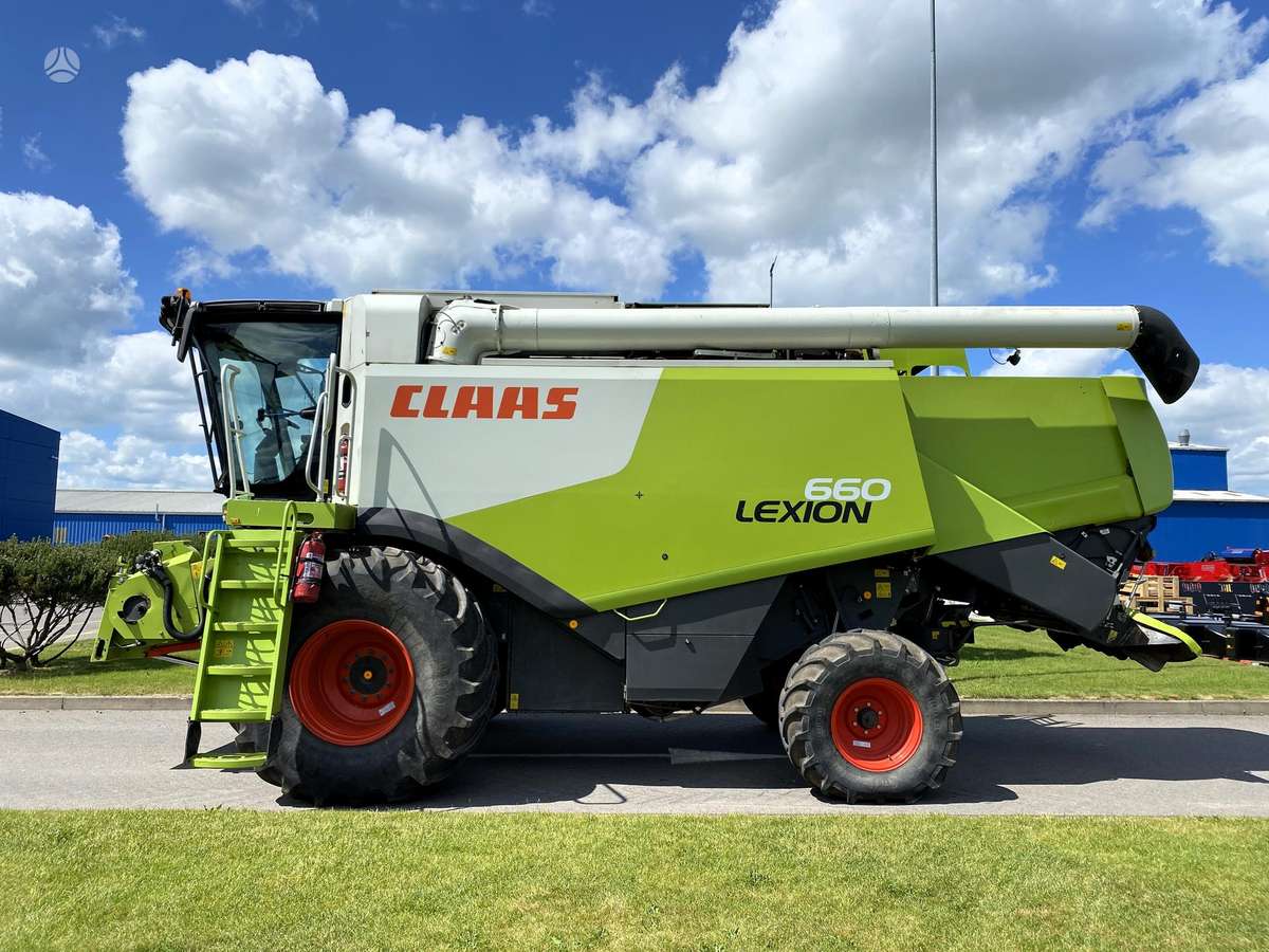 Claas Lexion 660, combine harvesters