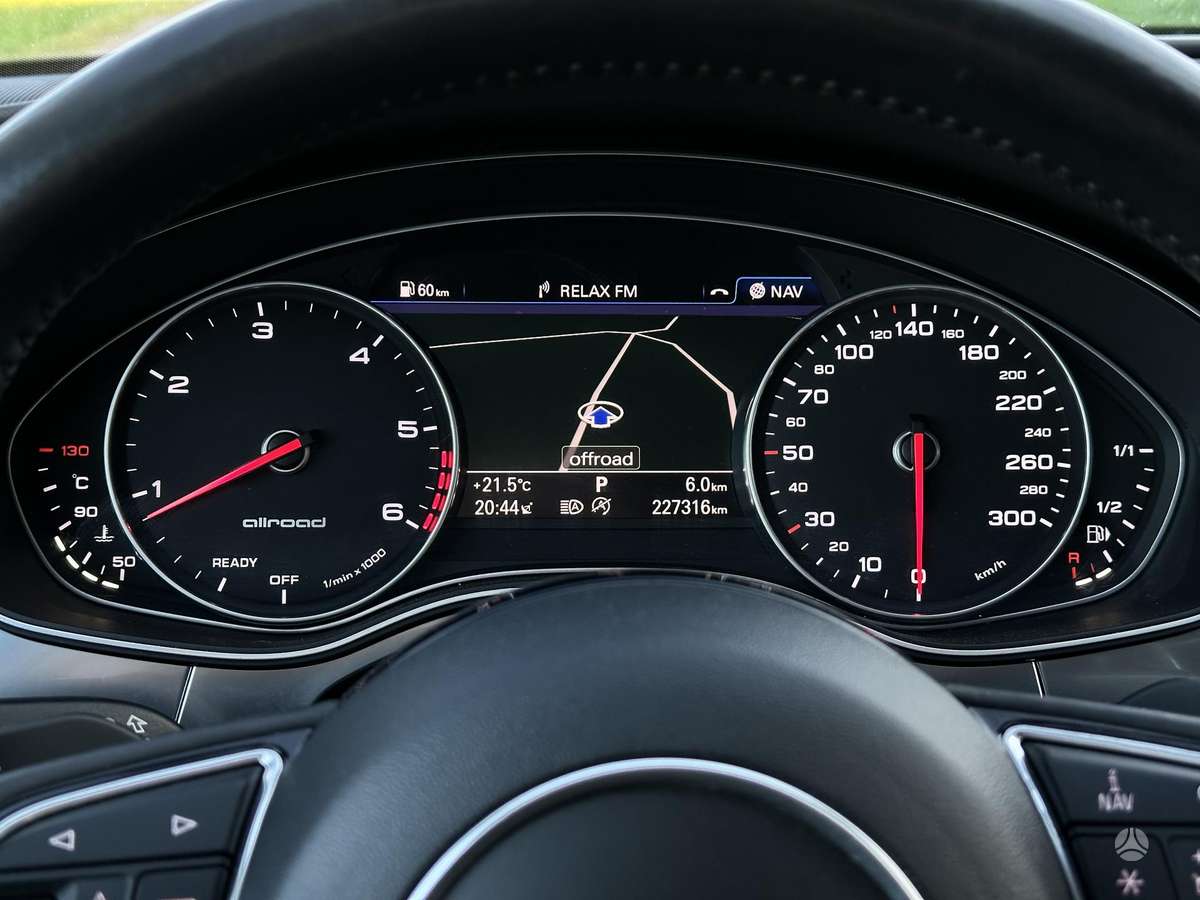 Audi A6 allroad, 3.0 l., Универсал