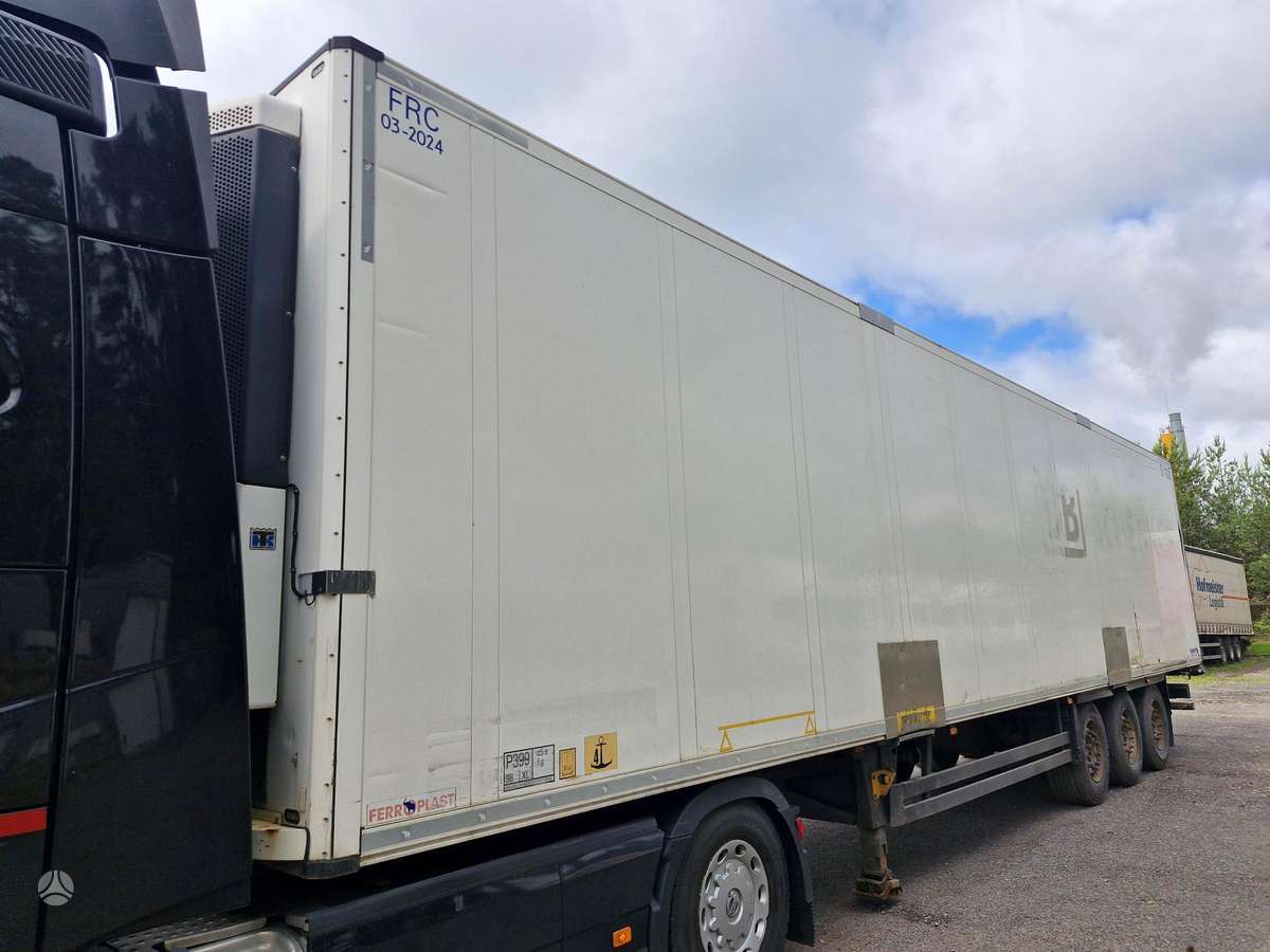 Schmitz SKO 24    7 cm, refrigerated