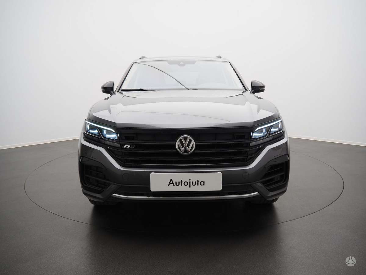 Volkswagen Touareg - 2