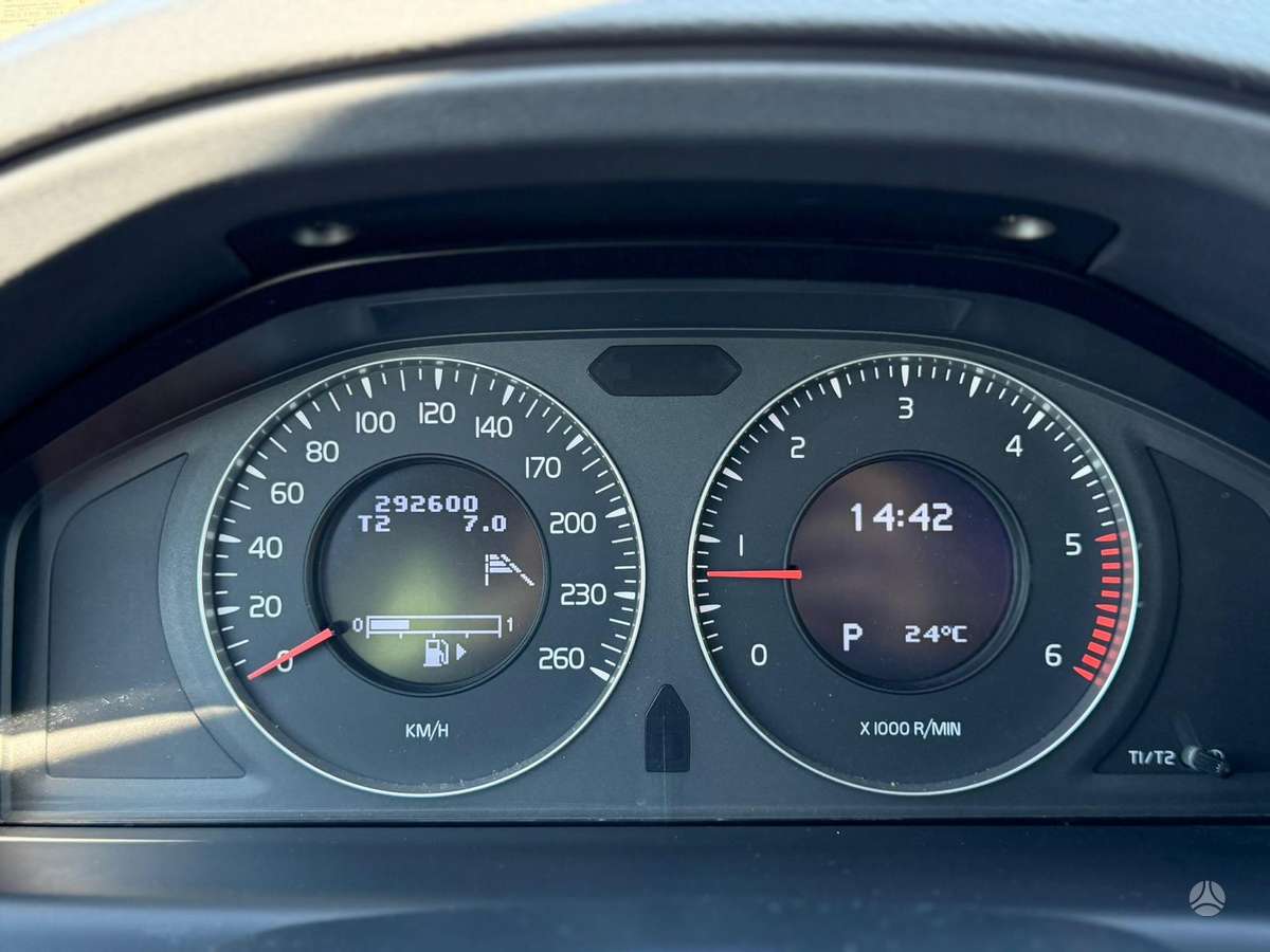 Volvo XC70, 2.0 l., Универсал