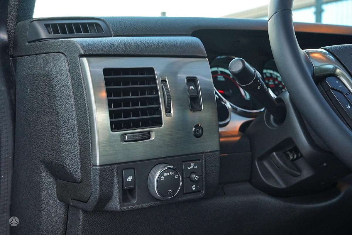 Hummer H2, 6.2 l., Пикап