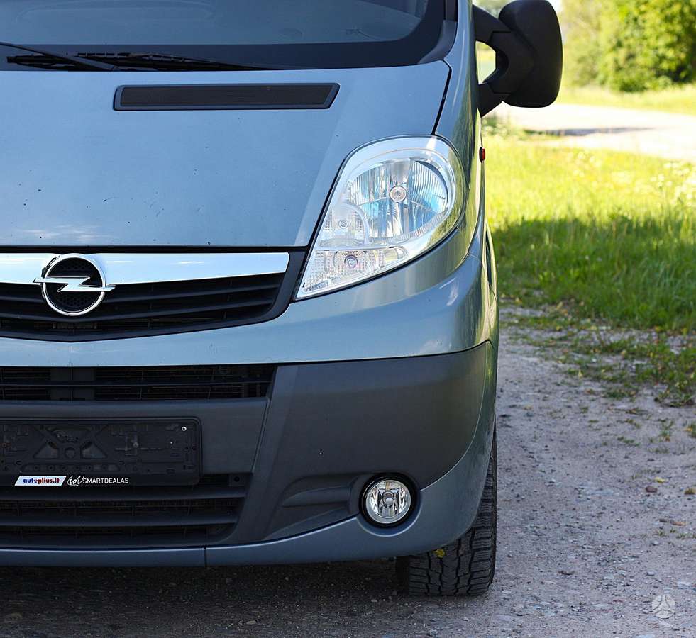 Opel Vivaro, 2.5 l., mpv / minivan