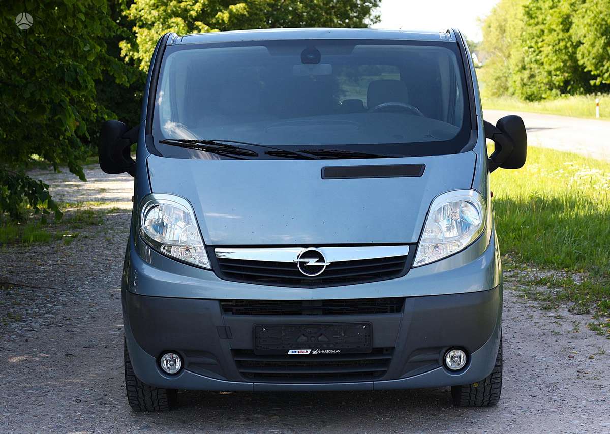Opel Vivaro, 2.5 l., mpv / minivan