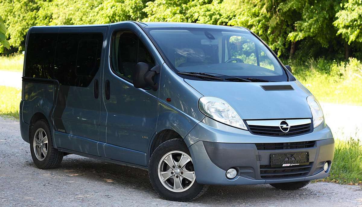 Opel Vivaro, 2.5 l., mpv / minivan