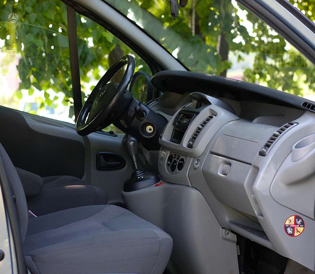 Opel Vivaro, 2.5 l., mpv / minivan