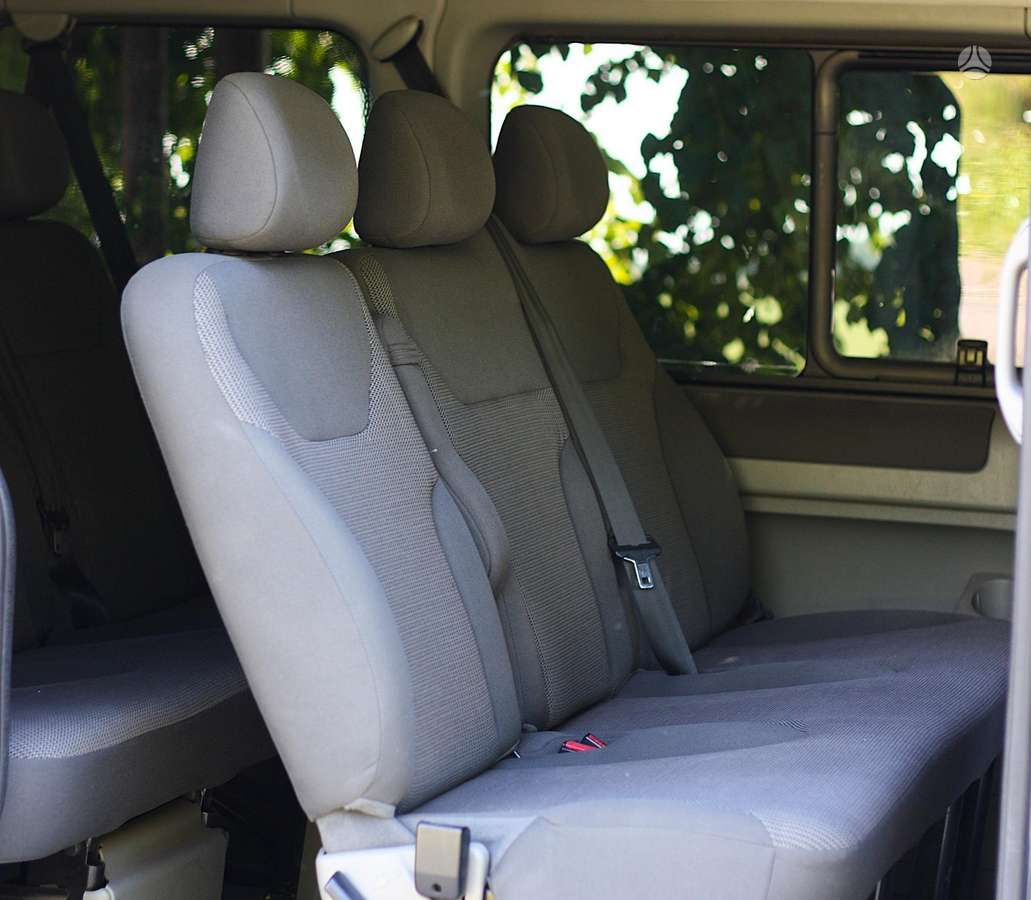 Opel Vivaro, 2.5 l., Минивэн