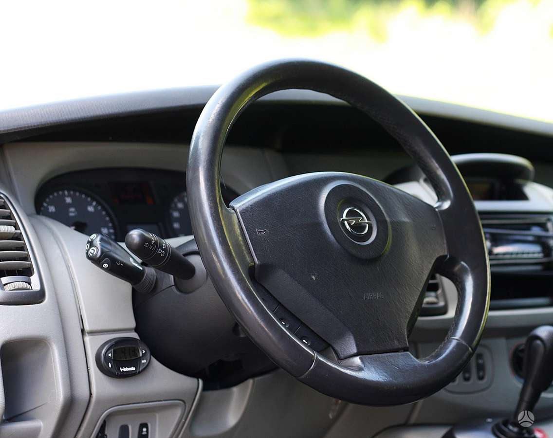 Opel Vivaro, 2.5 l., mpv / minivan