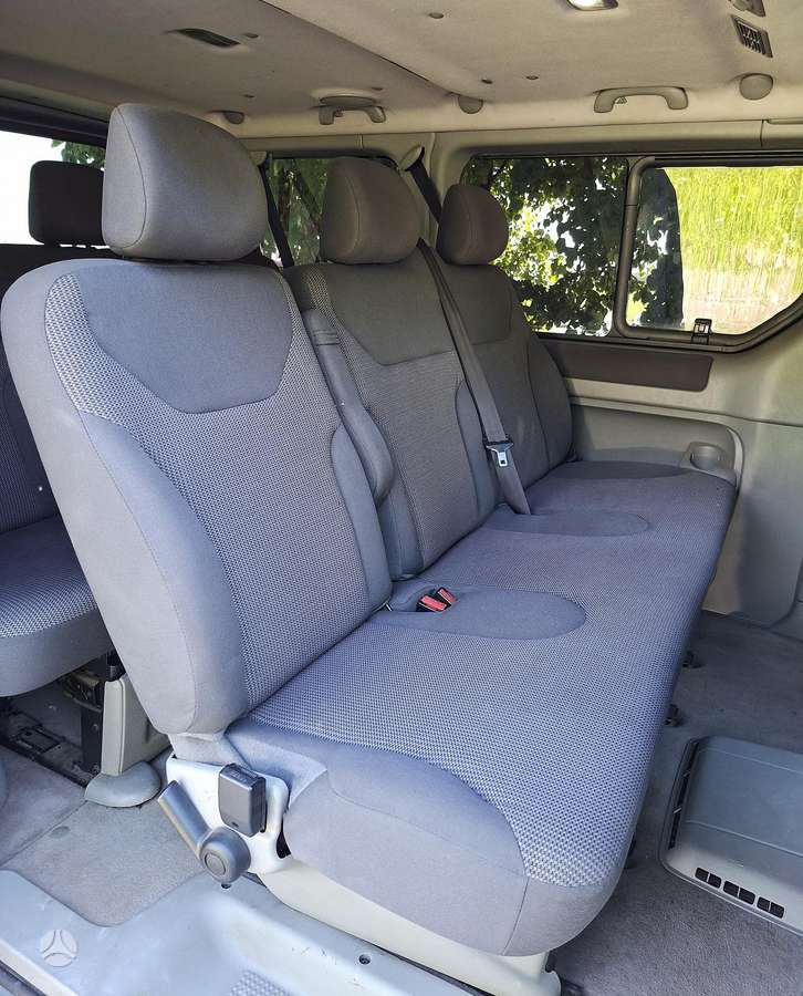 Opel Vivaro, 2.5 l., Минивэн