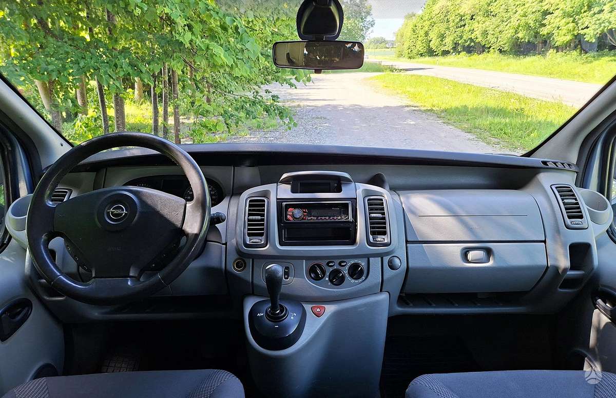 Opel Vivaro, 2.5 l., mpv / minivan