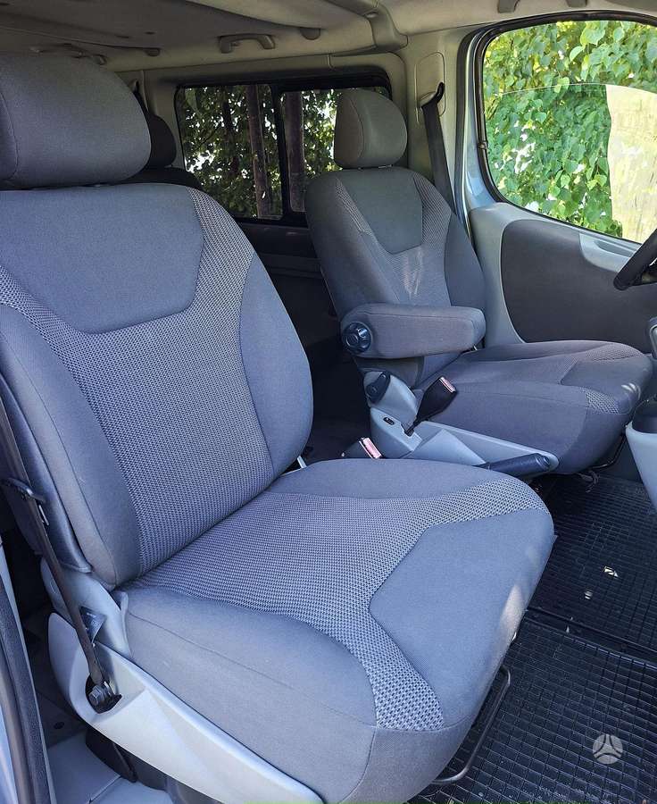 Opel Vivaro, 2.5 l., mpv / minivan