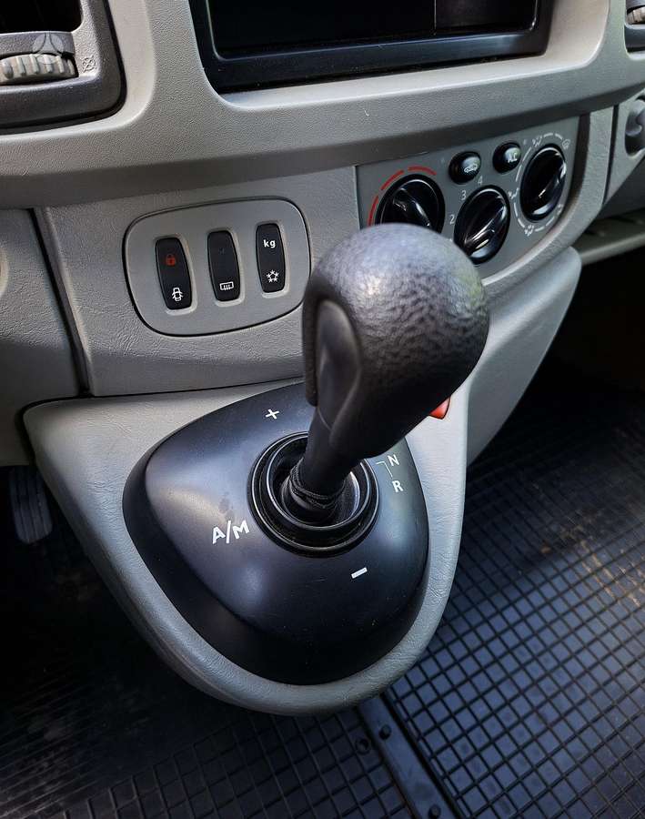 Opel Vivaro, 2.5 l., mpv / minivan