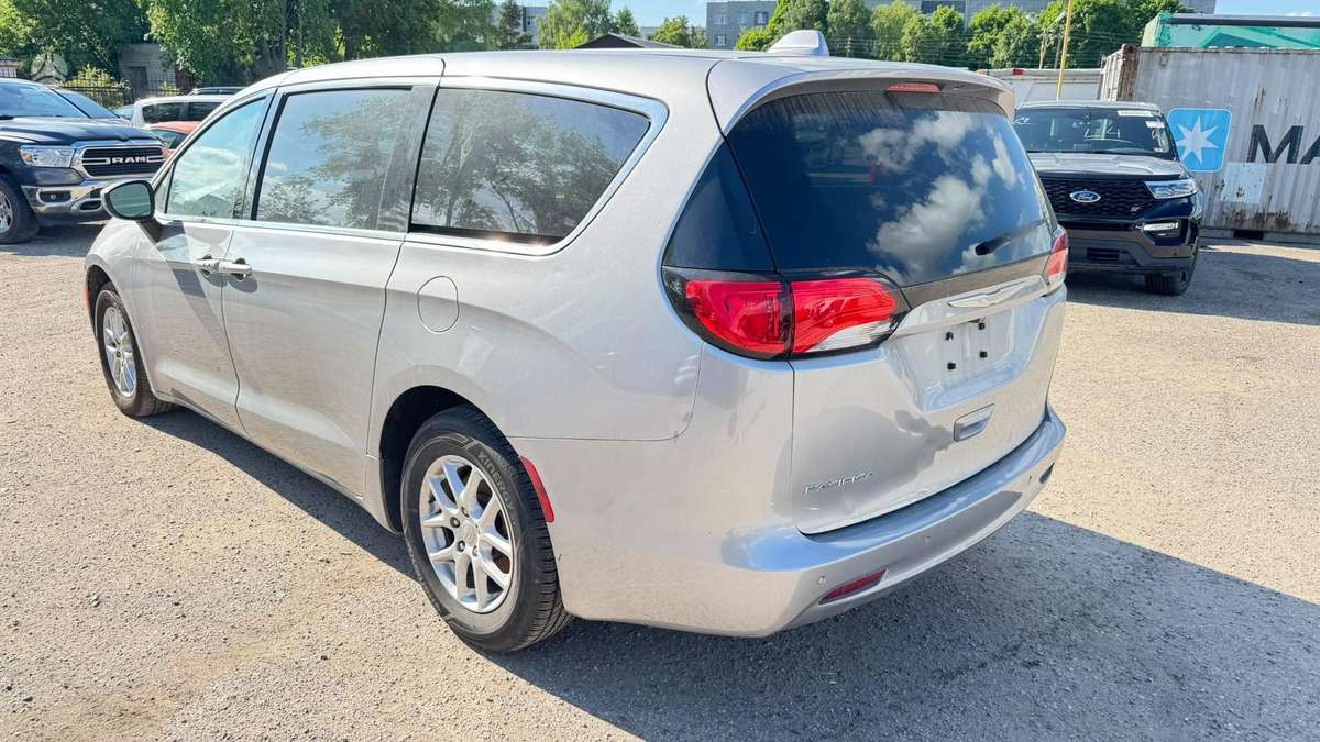 Chrysler Pacifica, 3.6 l., Минивэн