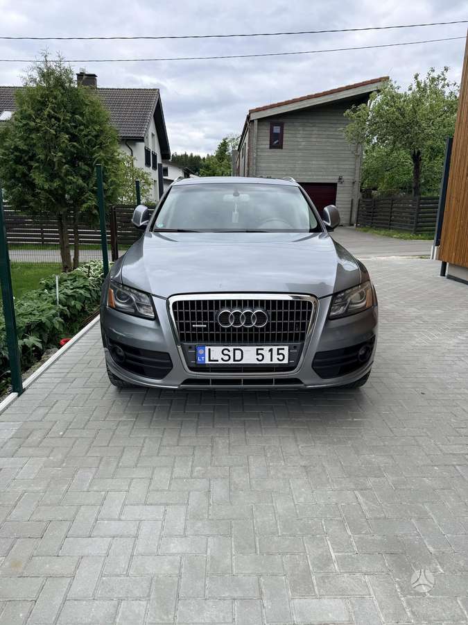 Audi Q5, 2.0 l., Внедорожник / Кроссовер