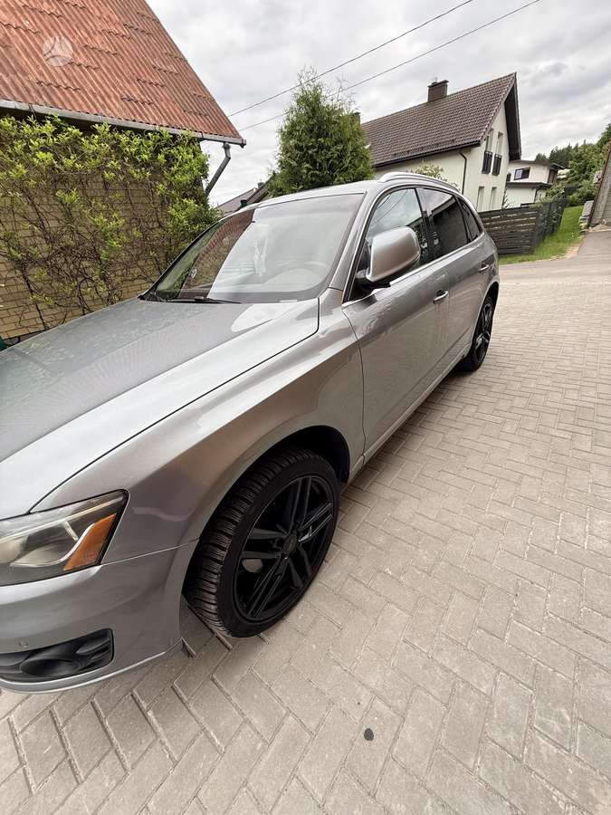 Audi Q5, 2.0 l., Внедорожник / Кроссовер