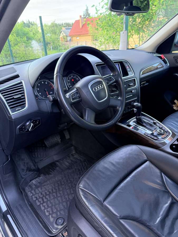 Audi Q5, 2.0 l., Внедорожник / Кроссовер