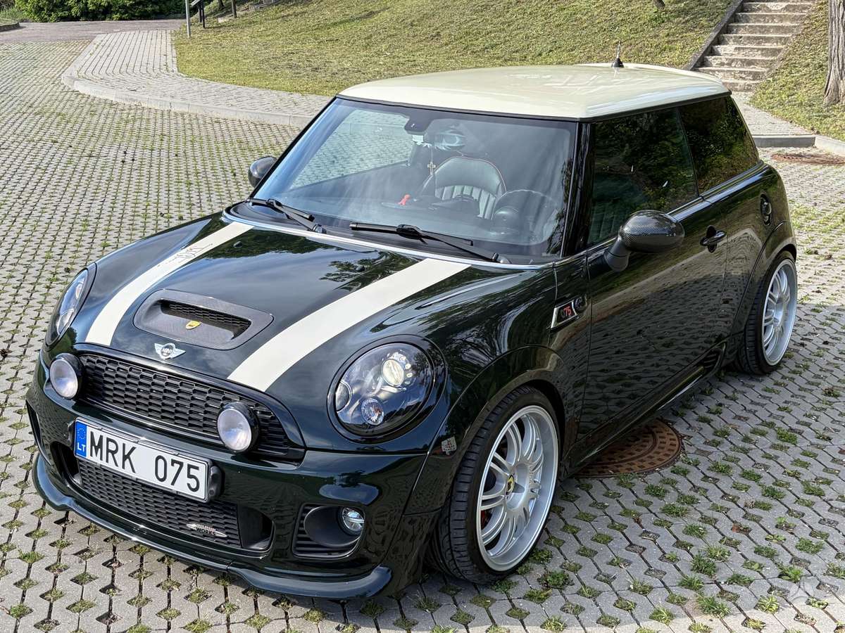 Mini Cooper JCW, 1.6 l., Хэтчбек
