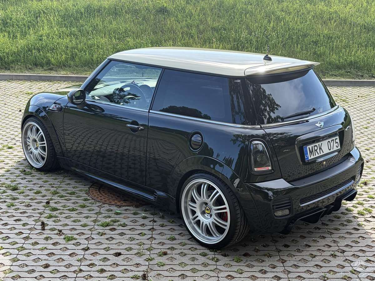 Mini Cooper JCW, 1.6 l., Хэтчбек