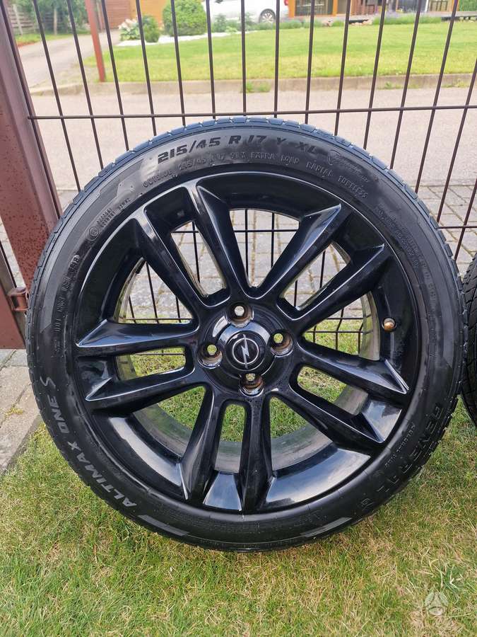 Opel Corsa, lengvojo lydinio, R17
