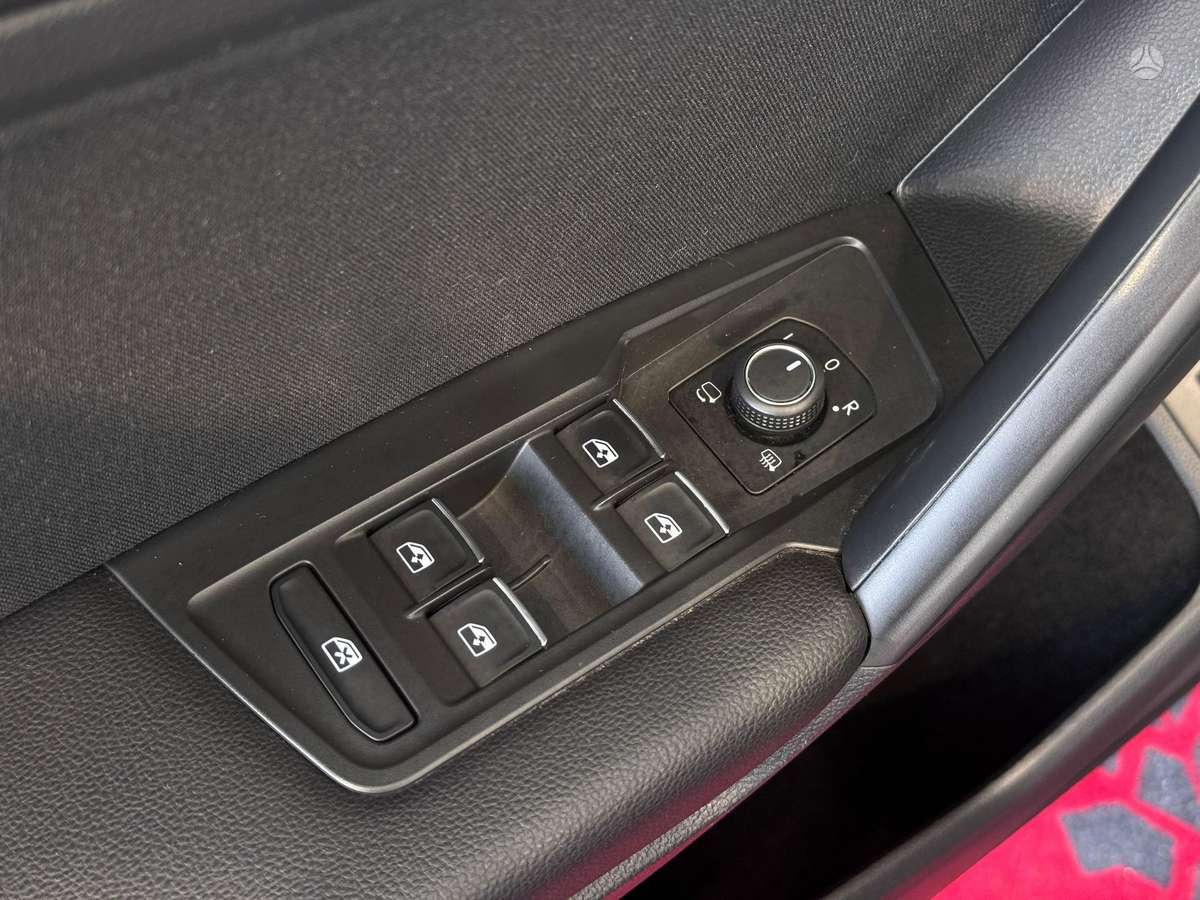 Volkswagen Tiguan Allspace - 11