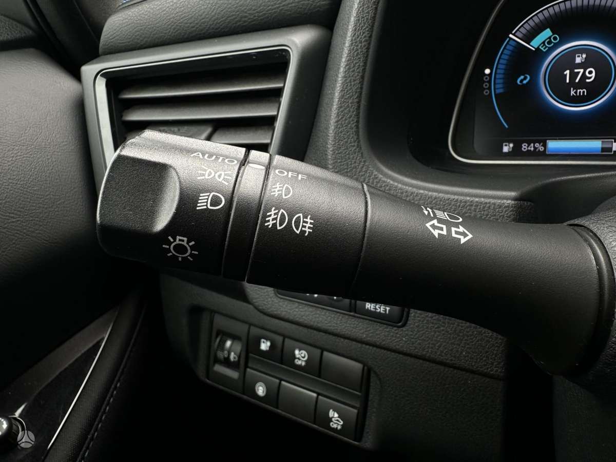 Nissan Leaf, 40 kWh, hatchback
