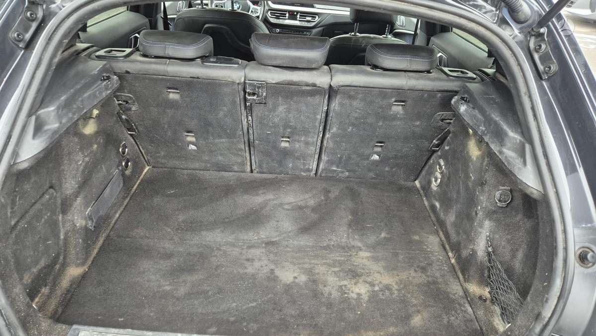 BMW 118, 1.5 l., hatchback