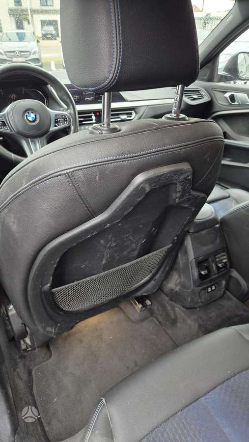 BMW 118, 1.5 l., Хэтчбек