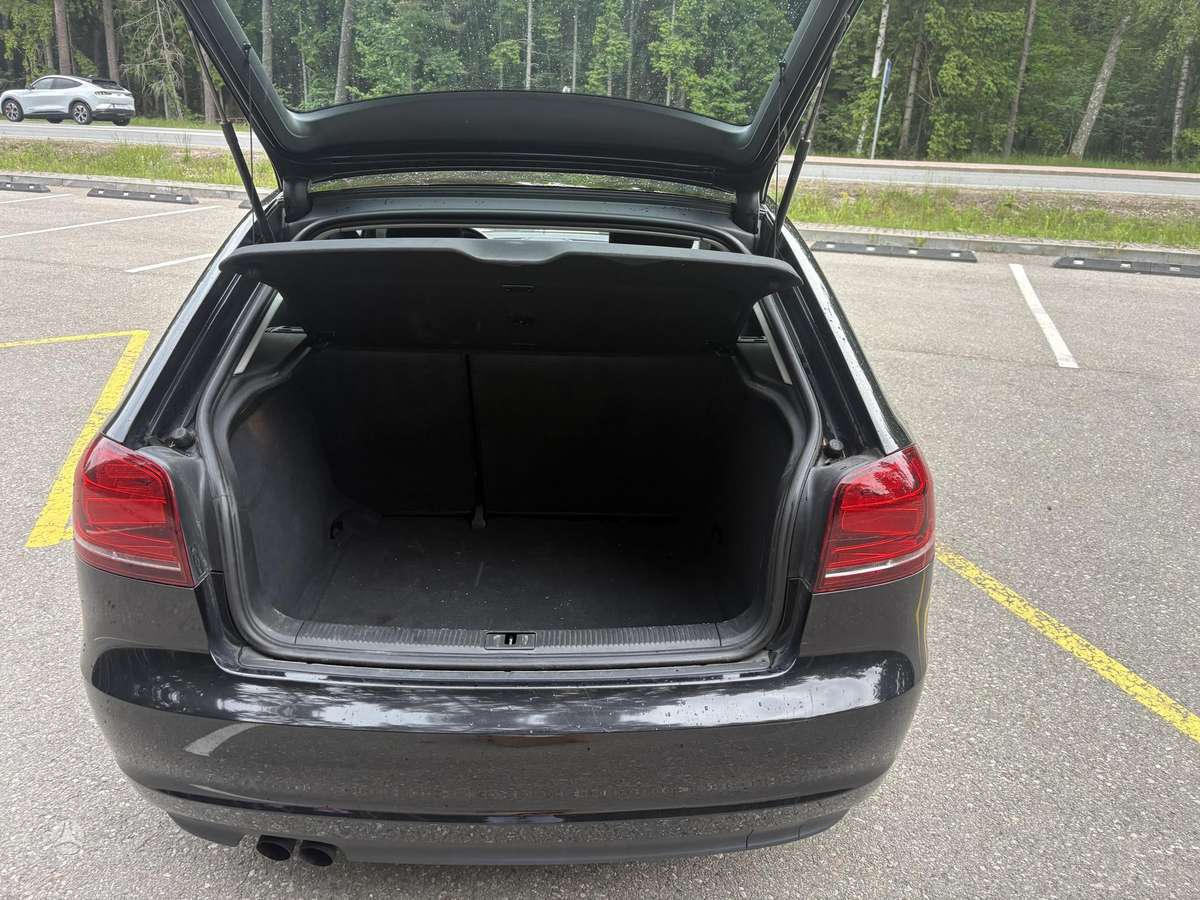 Audi A3, 1.4 l., hatchback