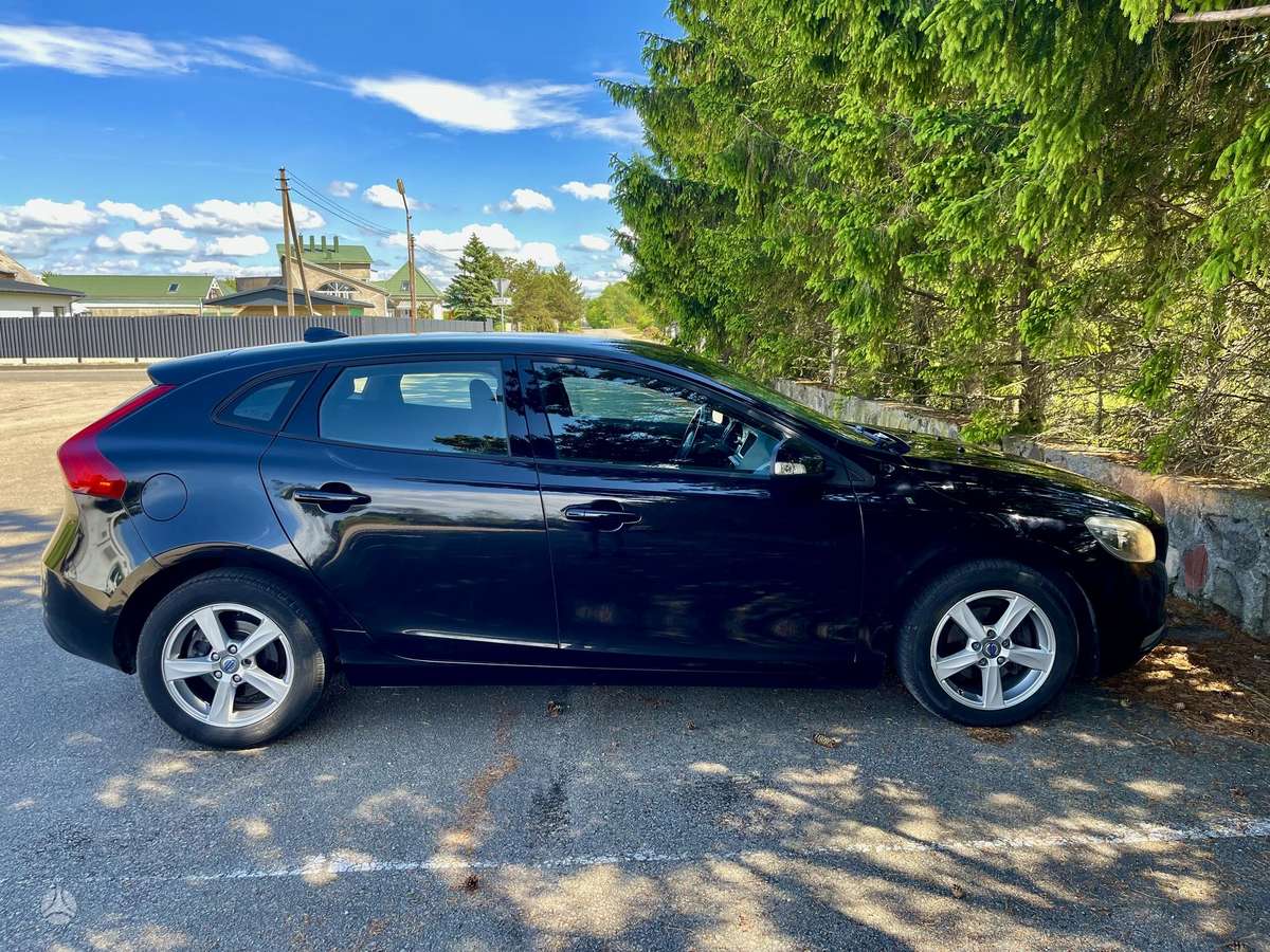 Volvo V40, 1.6 l., Универсал