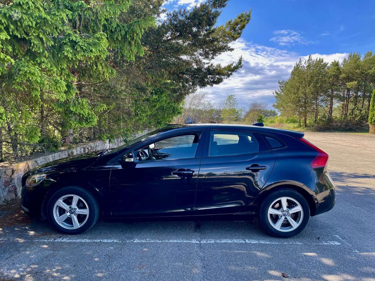 Volvo V40, 1.6 l., Универсал