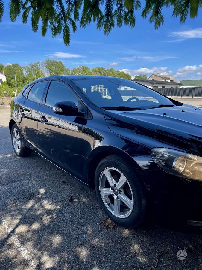 Volvo V40, 1.6 l., Универсал