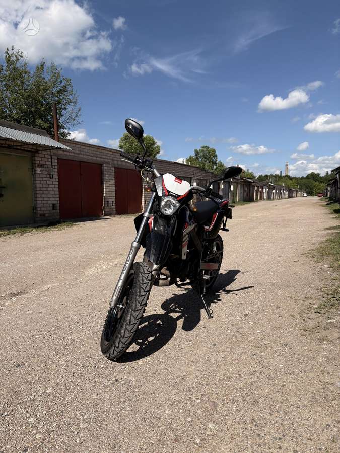 Rieju MRT 50 50cc, мотороллеры / мопеды