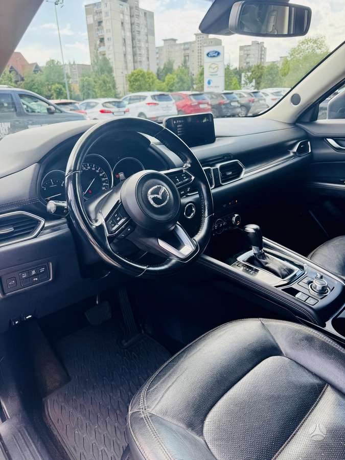 Mazda CX-5, 2.2 l., off-road / crossover